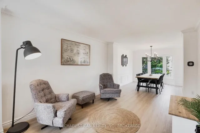 Additional image 10 of 14 Pompano Crt