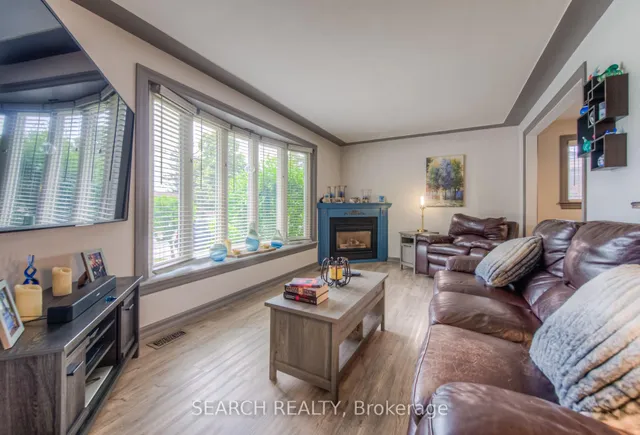 Additional image 4 of 3 Kenwood Cres