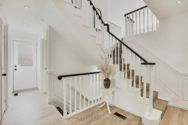 Additional image 22 of 14 Pompano Crt