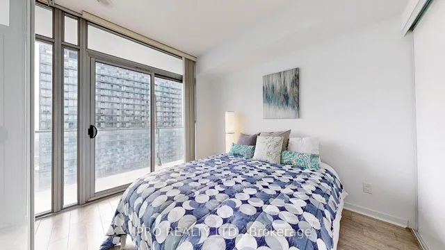 Additional image 23 of 103 The Queensway Ave Unit 2706