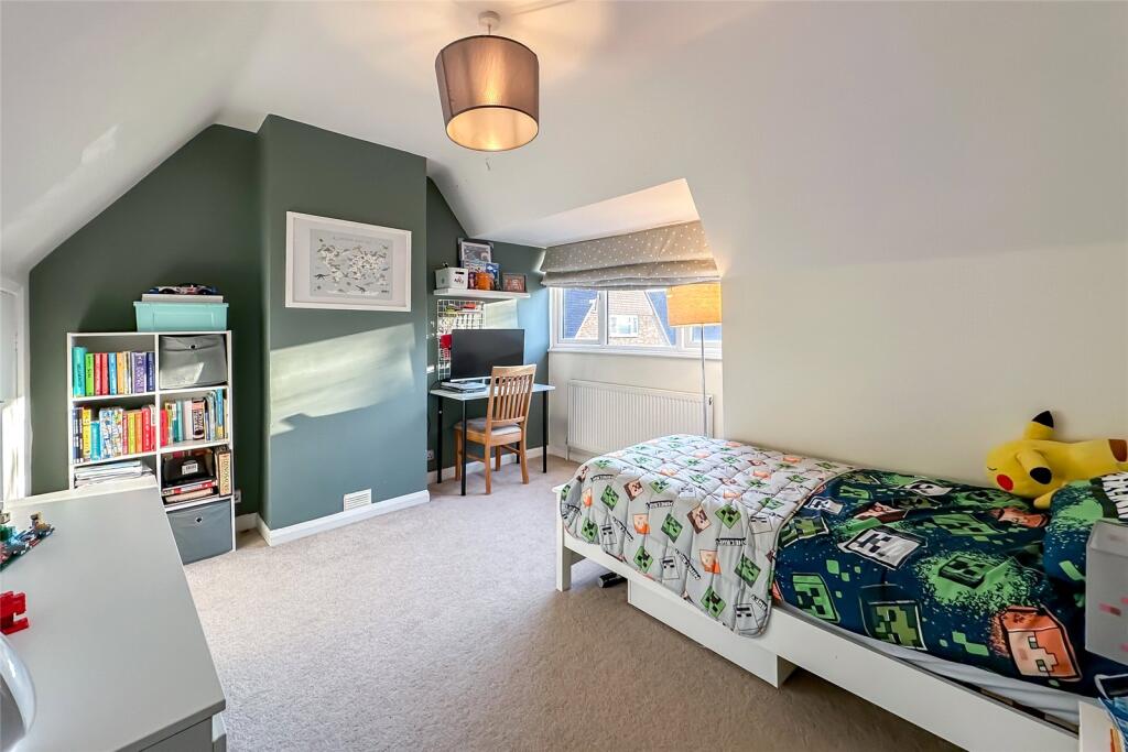 Additional image 11 of South Close, St. Albans, Hertfordshire, AL2