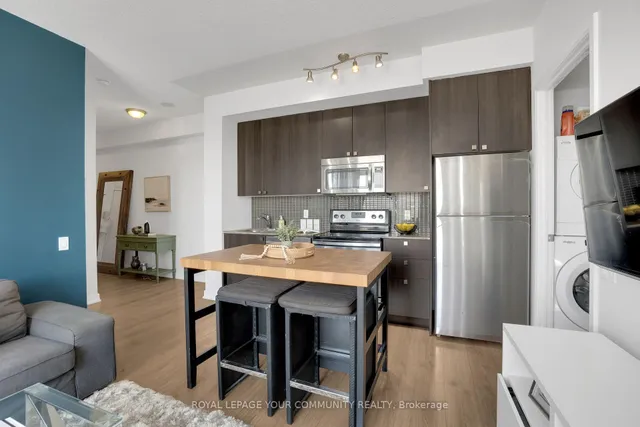 Additional image 12 of 775 King St Unit 612