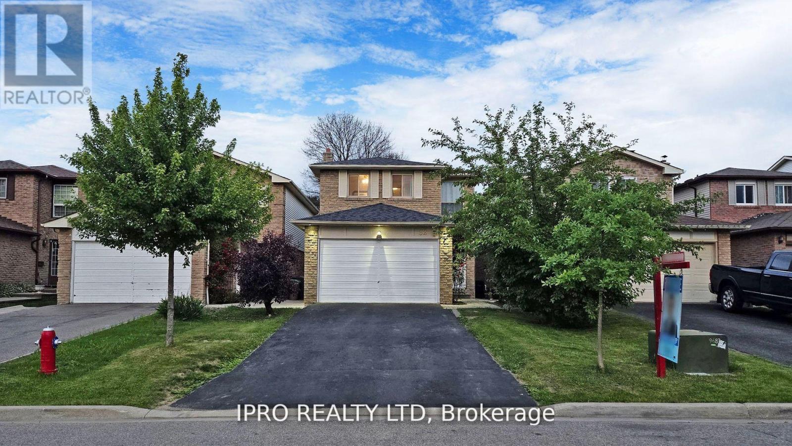 32 DAFOE CRESCENT|Brampton (Fletcher's West), Ontario L6Y2L2