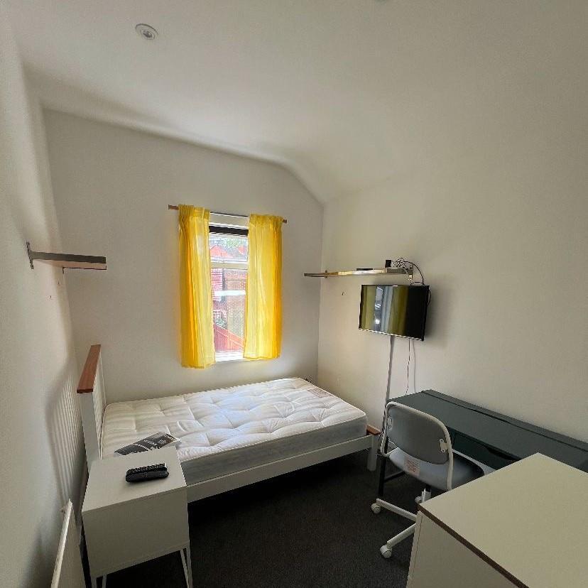 Emerson Road, Harborne, Birmingham, West Midlands, B17 9LT