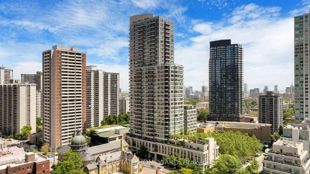 Additional image 45 of 500 Sherbourne St Unit 2010