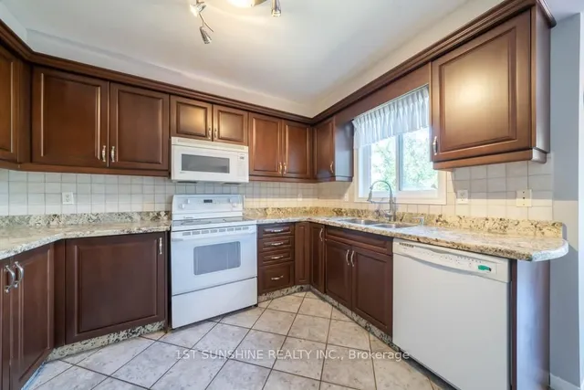 Additional image 24 of 4 Cabriolet Cres