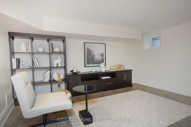 Additional image 35 of 104 Summerhill Ave