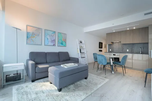 Additional image 8 of 161 Roehampton Ave Unit 711