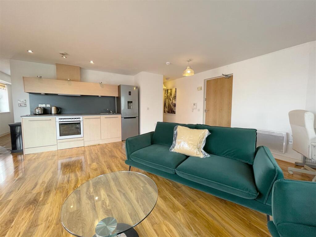 Additional image 14 of Islington Gates, 4 Fleet Street