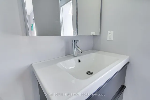 Additional image 28 of 53 Colgate Ave Unit 404