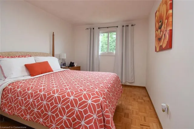 Additional image 27 of 2 Lobo Crt