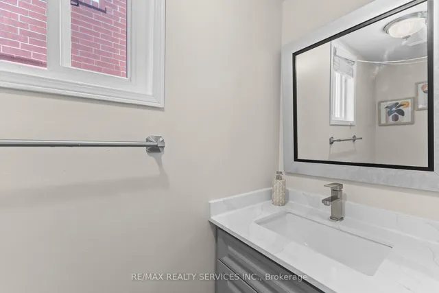 Additional image 23 of 8 Capistro St