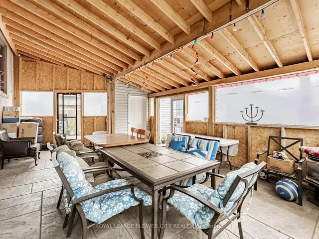 房产图片 33 - 61 Wise Cres