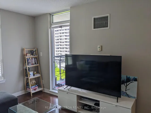 Additional image 23 of 225 Wellesley St Unit 709