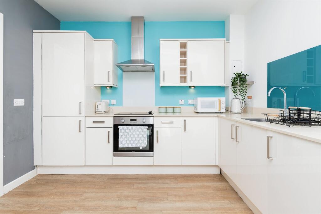 Additional image 4 of Town Centre, Hatfield