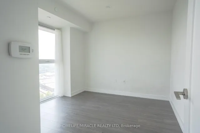 Additional image 8 of 225 Village Green Sq Unit 1708