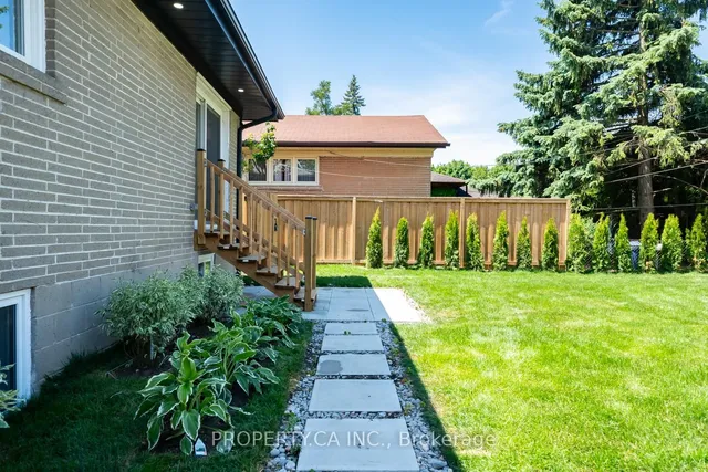 Additional image 41 of 33 Moorecroft Cres