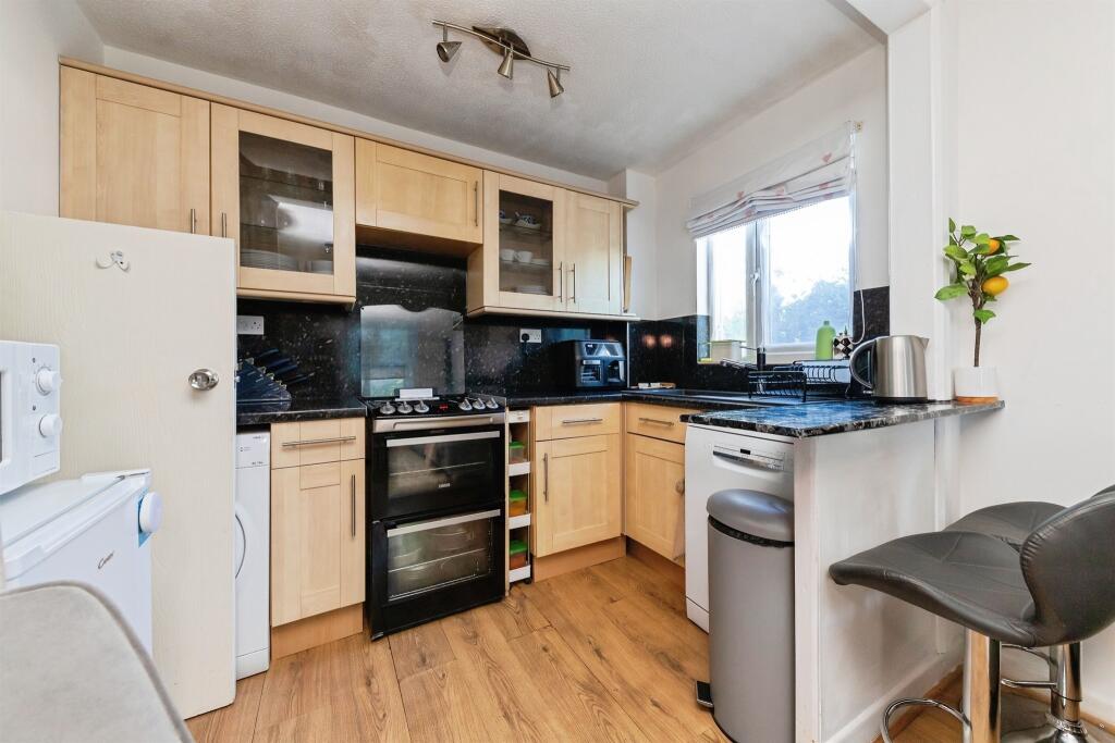 Additional image 4 of Cowslips, Welwyn Garden City