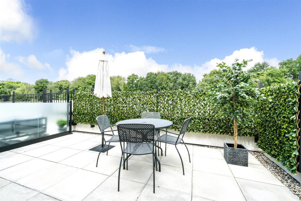 Additional image 24 of Campfield Road, St Albans