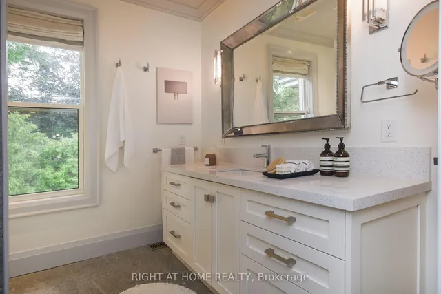 Additional image 16 of 104 Summerhill Ave