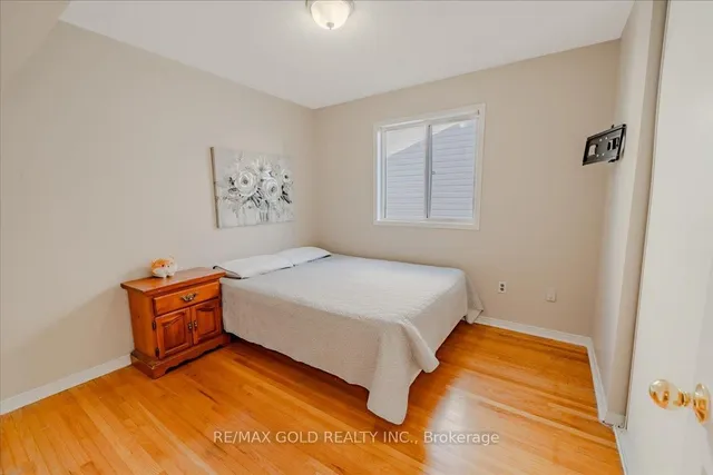 Additional image 31 of 21 Townley Cres
