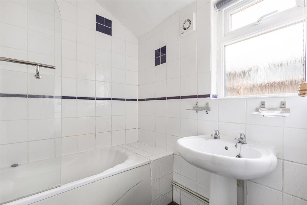 Additional image 10 of Station Road, Harpenden, AL5