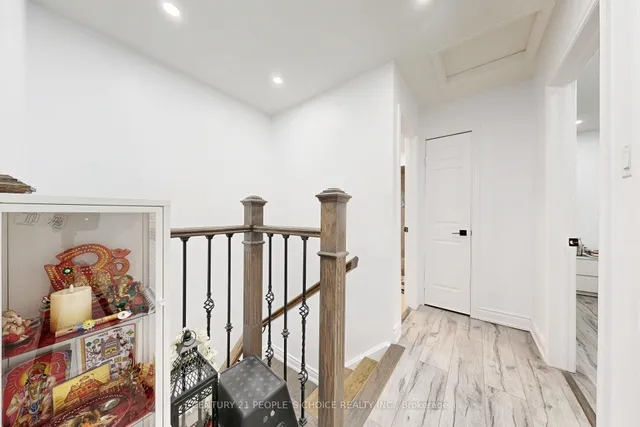 Additional image 18 of 31 Dorking Dr