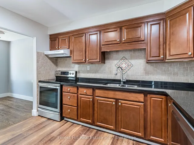 Additional image 12 of 135 Cranbrook Dr