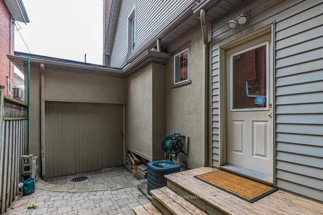 Additional image 39 of 431 Dundurn St
