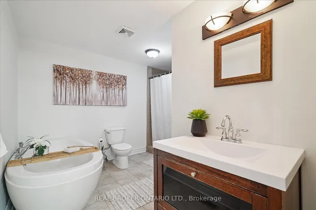 Additional image 20 of 14 Wimbledon Crt