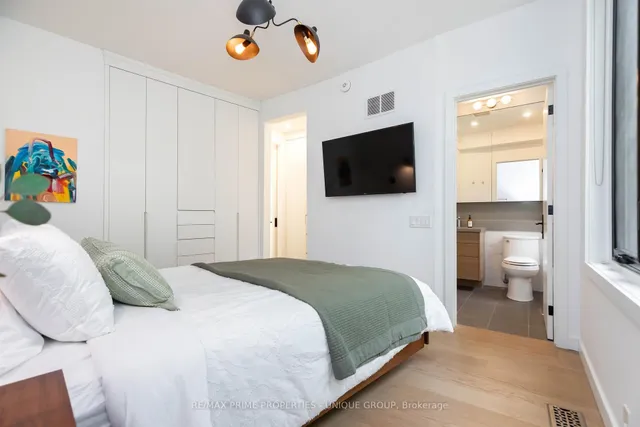 Additional image 24 of 137 Marlborough Pl