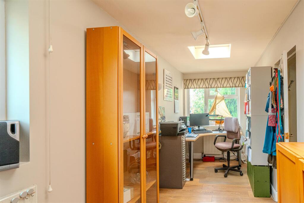 Additional image 12 of Langley Crescent, St. Albans