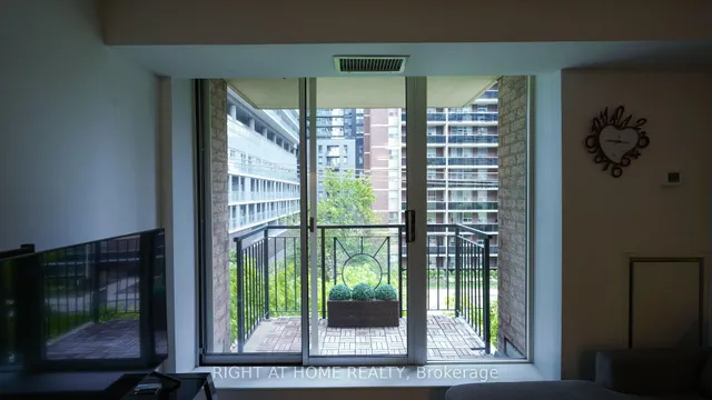 Additional image 21 of 188 Redpath Ave Unit 408