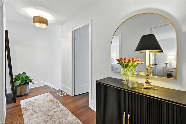 Additional image 19 of 445 Woodview Rd Unit 3