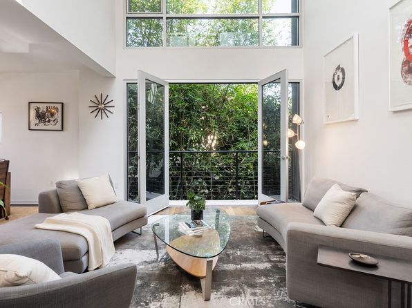 4111 W Sunset Blvd APT 220, Los Angeles, CA 90029
