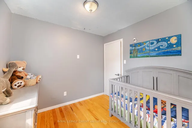 Additional image 24 of 25 Huntingwood Cres