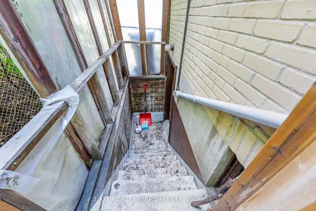 Additional image 9 of 4 Moore Cres