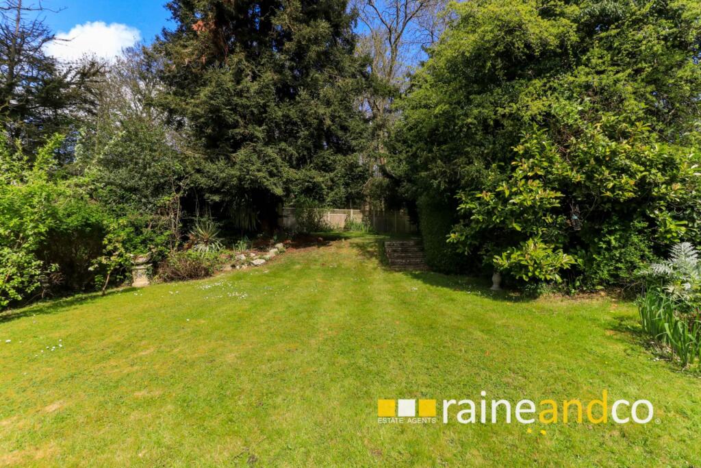 Additional image 26 of Georges Wood Road, Brookmans Park