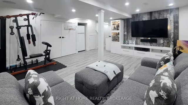 Additional image 36 of 4193 Longmoor Dr Unit 2