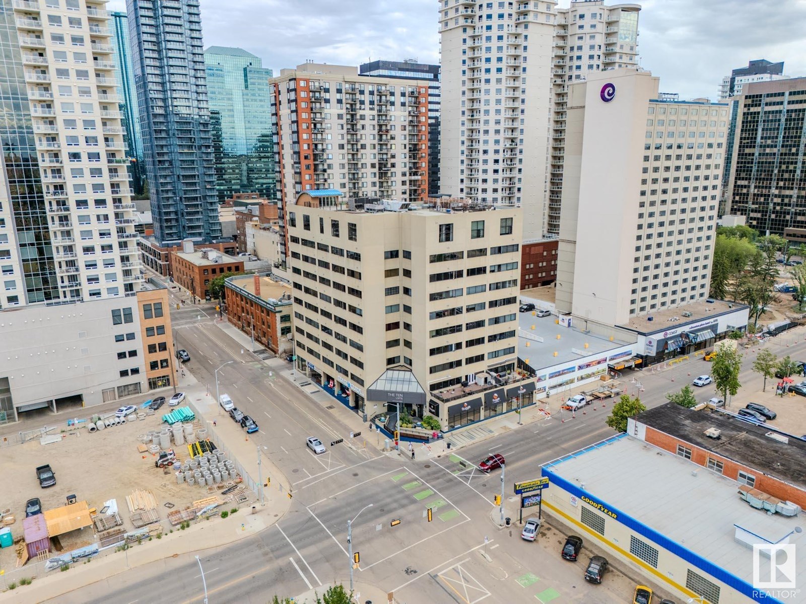 #1001 10179 105 ST NW|Edmonton, Alberta T5J3N1