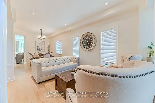 Additional image 6 of 2498 Longridge Cres