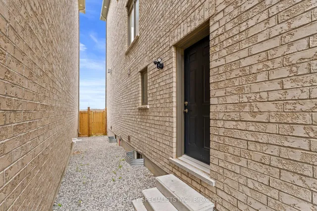 Additional image 35 of 24 Wainwright Dr