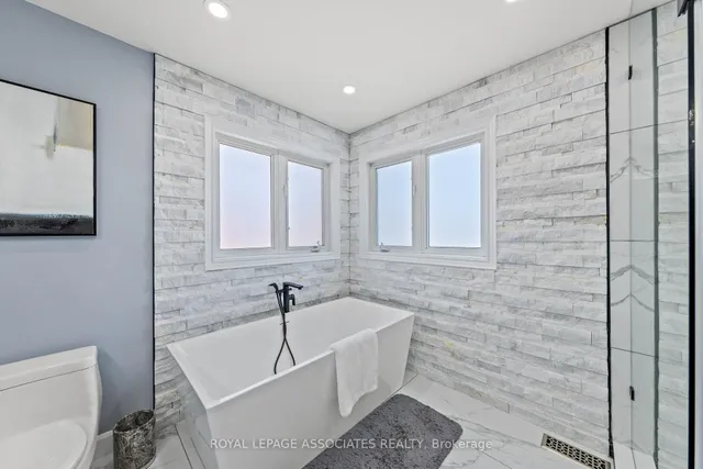 Additional image 27 of 13 Laurentide Cres