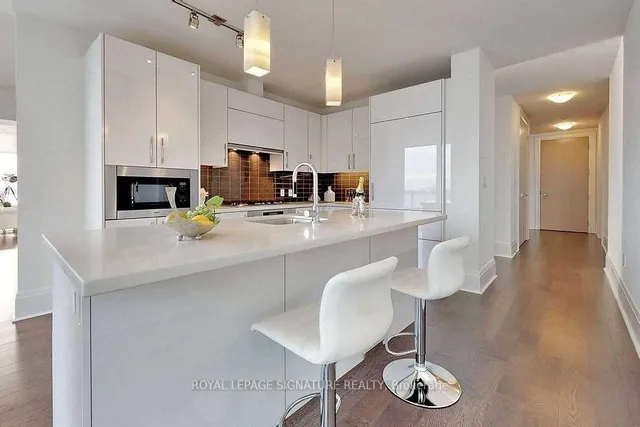 Additional image 10 of 29 Queens Quay Unit 707