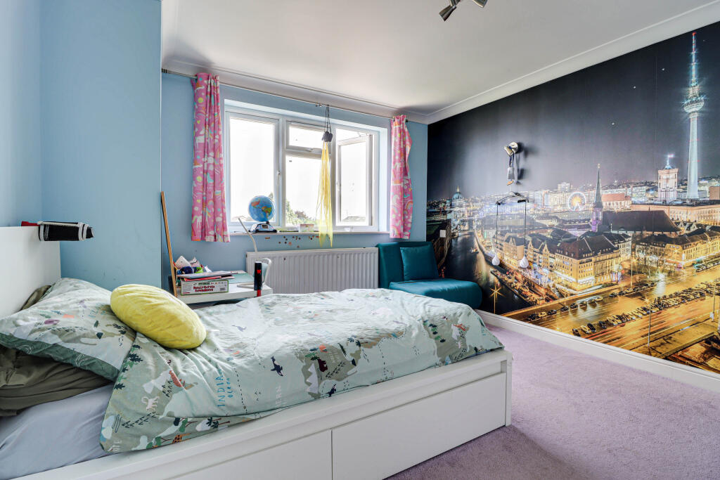 Additional image 18 of Aldwickbury Crescent, Harpenden, Harpenden, AL5