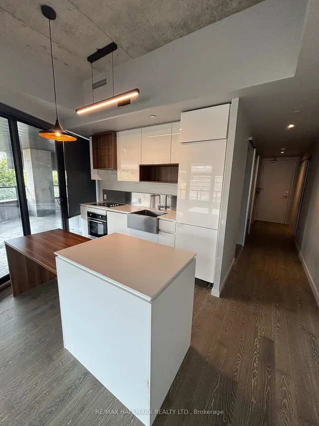 Additional image 3 of 383 Sorauren Ave Unit 209