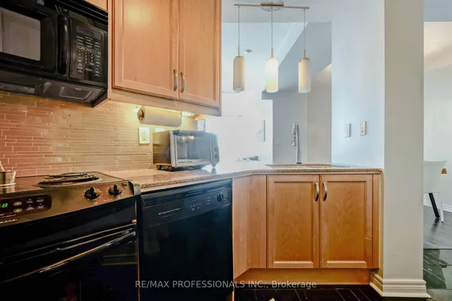 Additional image 7 of 100 Hayden St Unit 1107