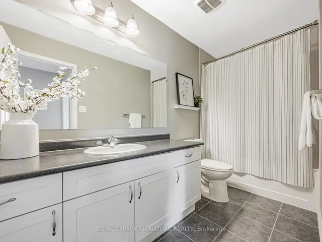 Additional image 24 of 439 Zuest Cres