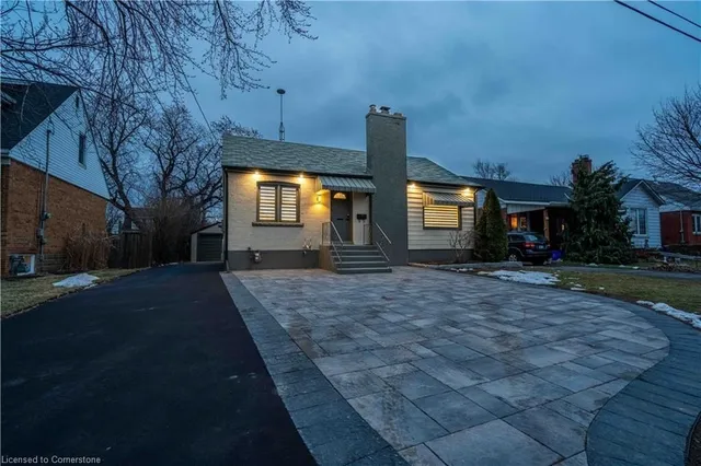 104 Second St Unit UPPER