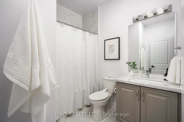 Additional image 29 of 86 Roosevelt Rd